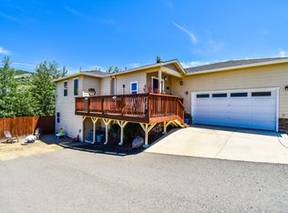 4654 Hillcrest Rd, Medford, OR 97504