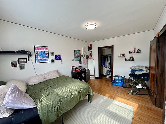 5th image of 4460 N Oakland Ave #24
