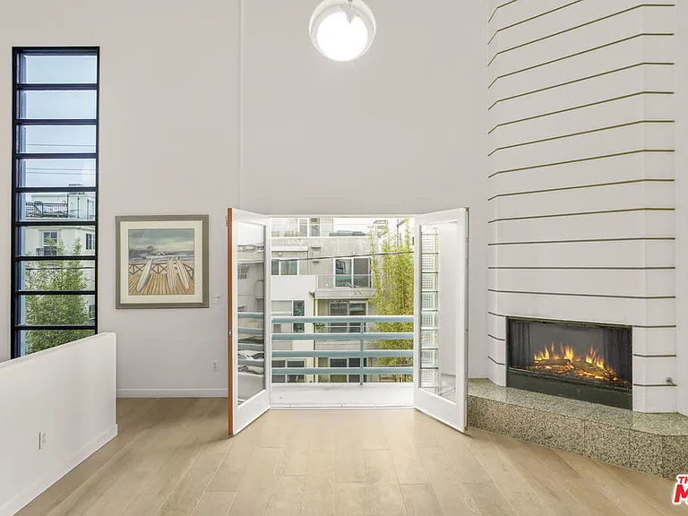 115 Galleon St #A — Photo 1