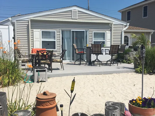 15 Lake Saint Claire Dr, Little Egg Harbor, NJ 08087