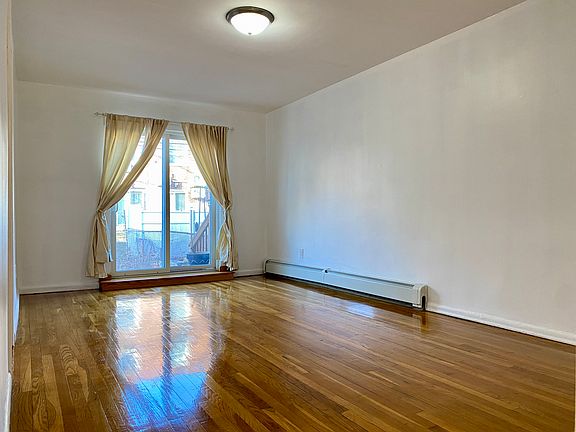 5th image of 6132 219th St #1