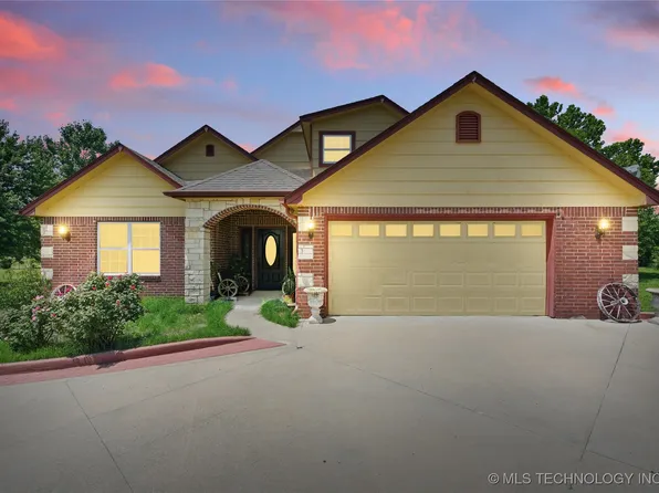 17822 S 44th West Ave, Mounds, OK 74047