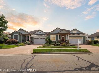 667 Aquila Dr, East Lansing, MI 48823