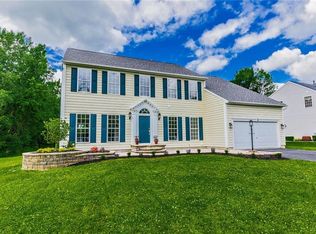 34 Chadwick Mnr, Fairport, NY 14450