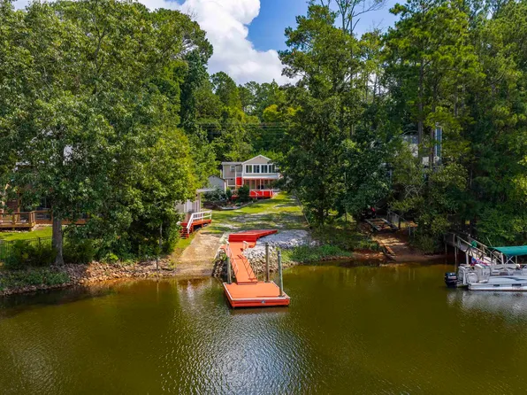 912 Lakewood Dr, Prosperity, SC 29127