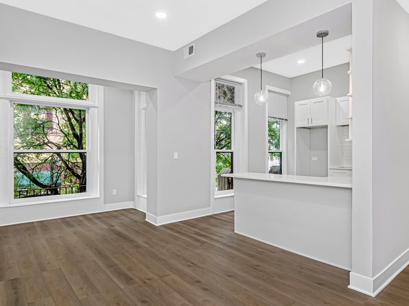805 N Wabash Ave #42-2E