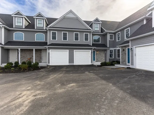 100 Lebaron Blvd #5, Lakeville, MA 02347