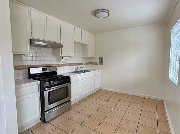 1701 Coronado Ave APT 1, Long Beach, CA 90804