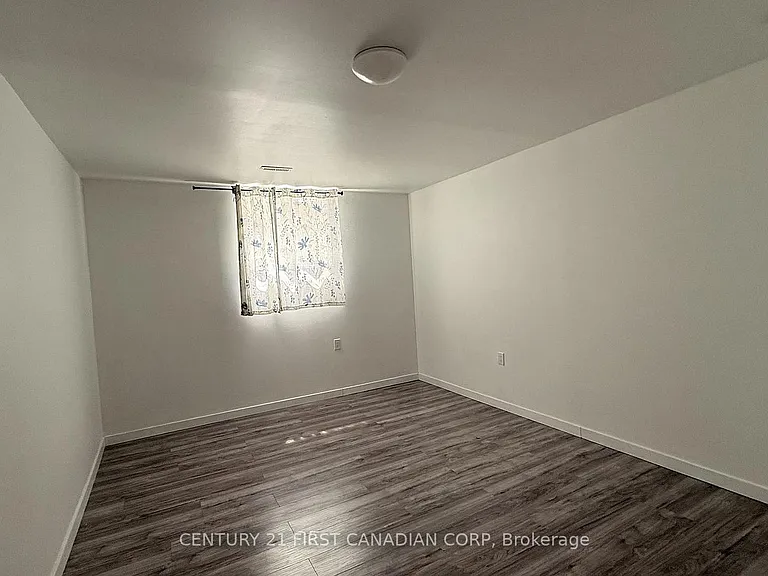 3395 Regiment Rd — Photo 10