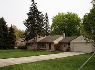 28631 Cumberland Dr, Farmington Hills, MI 48334