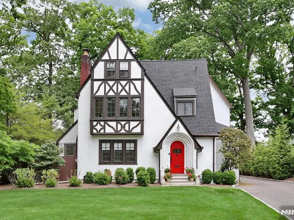 425 Wastena Ter, Ridgewood, NJ 07450