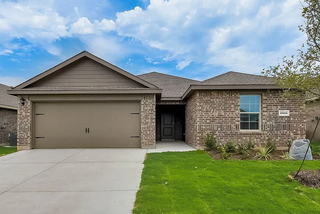 Building Photo - 2905 Jasmine Dr