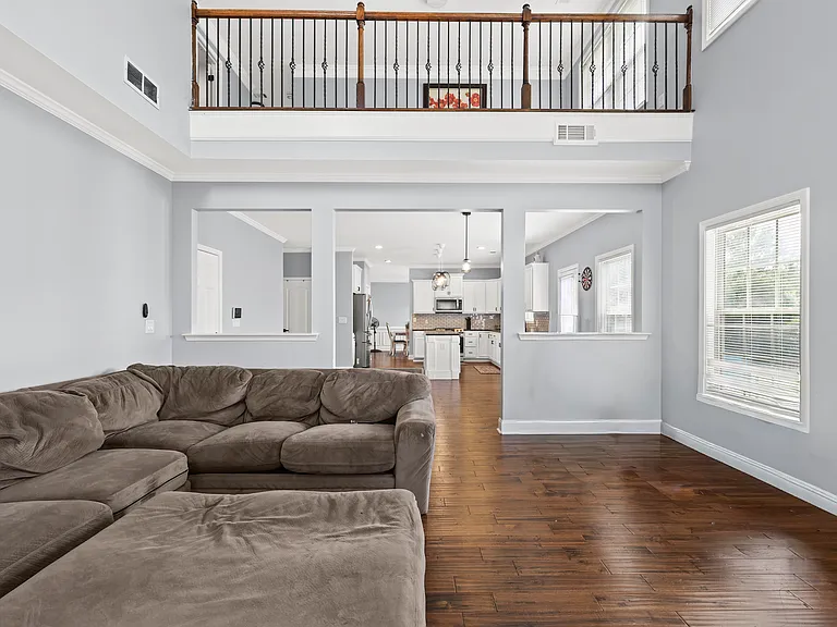 50 Riverstone Dr — Photo 8