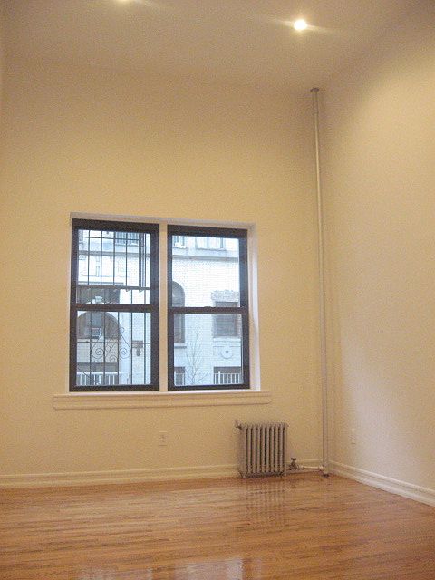 Building Photo 3