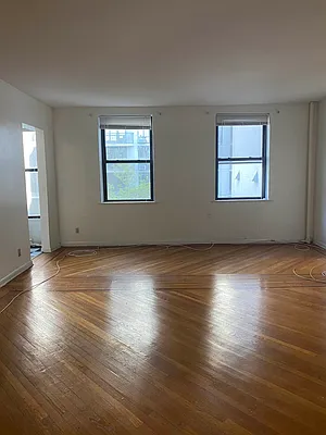 Rented by Georgine Podhorsky, LREB | media 14