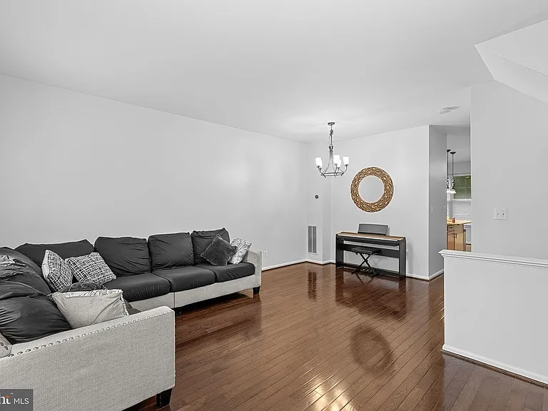 43116 Autumnwood Sq — Photo 11