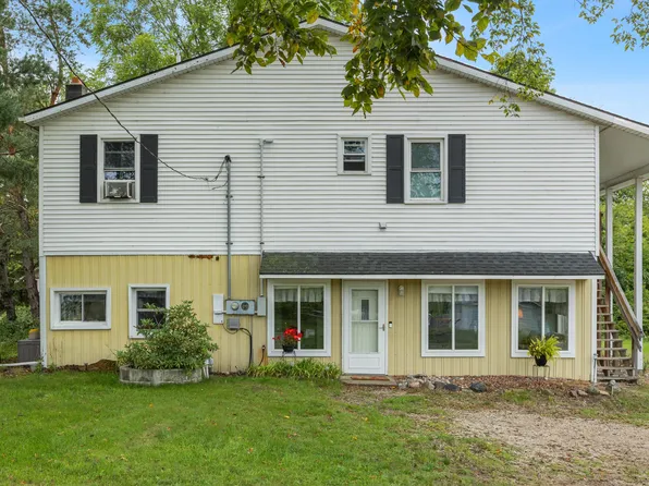 11701 Schuilling Dr NE, Sparta, MI 49345
