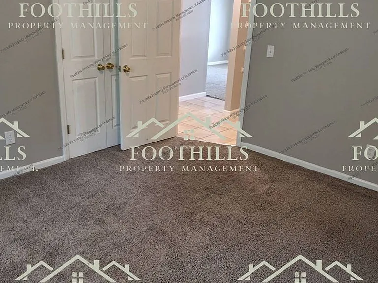 109 Premiere Ct — Photo 9