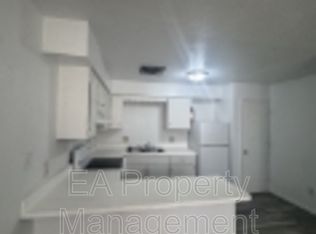 332 Grove St SE UNIT 4, Albuquerque, NM 87108