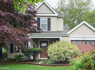 703 Cherry Valley Rd, Vernon Hills, IL 60061