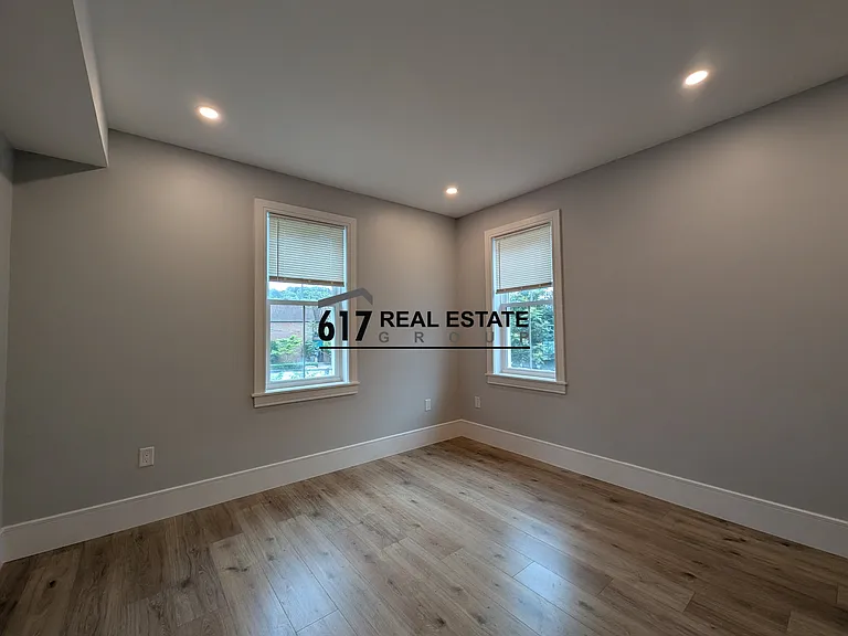 124-7 Kenrick St — Photo 10