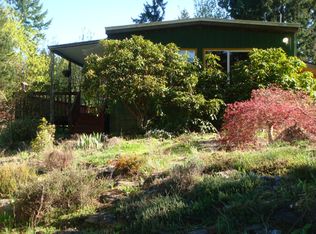 221 N Schoolhouse Hill Rd, Hoodsport, WA 98548
