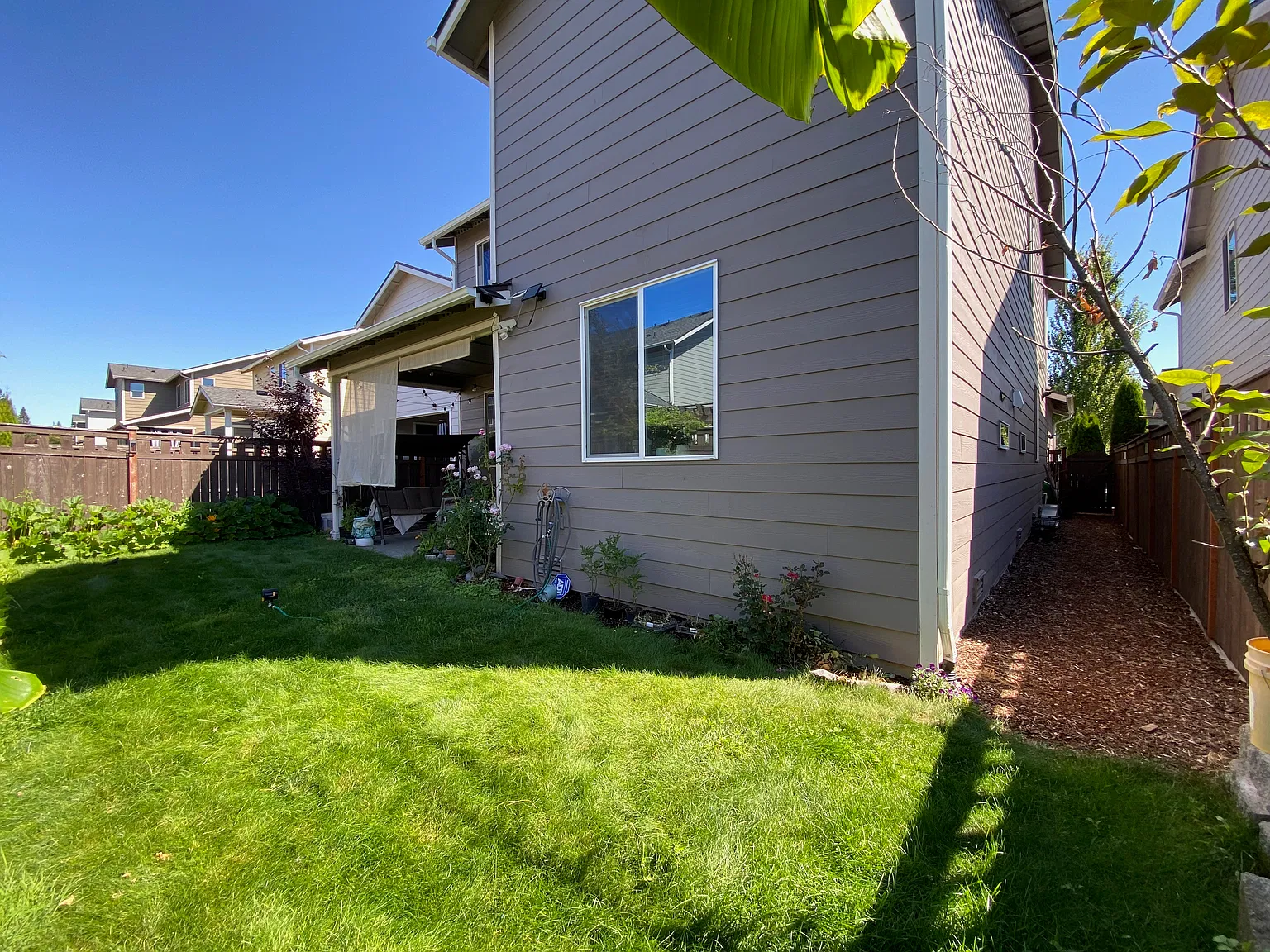 9089 Buttercup St SE — Photo 2