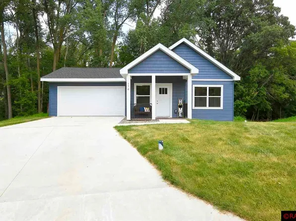170 Valleyview Pl NW, Owatonna, MN 55060