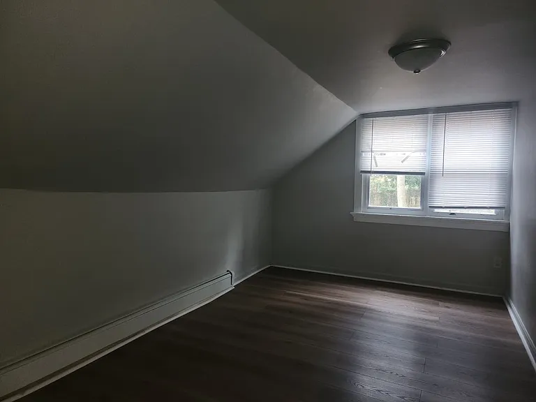 300 W Elm St #300 — Photo 18