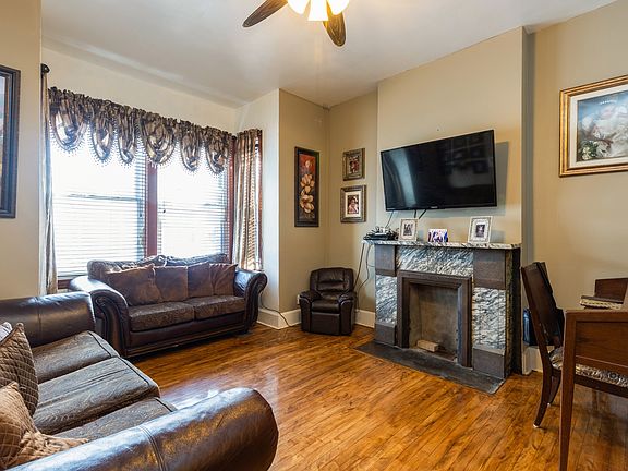 3rd image of 2418 S Lawndale Ave