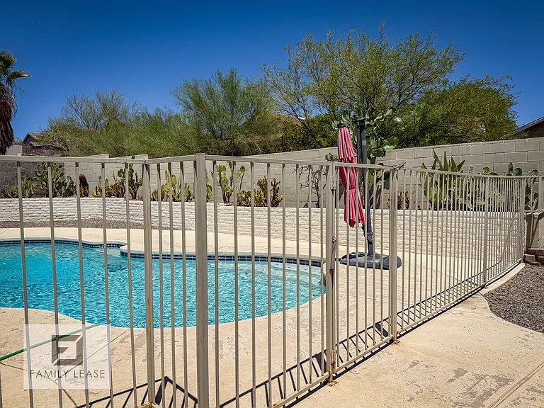 3700 S Serena Ln — Photo 40