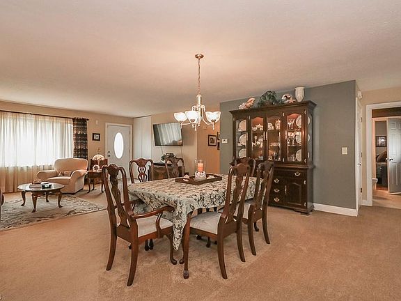5th image of 3359 Valley Forge Dr