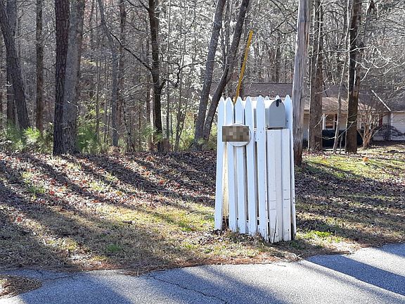 5th image of 332 Buckingham Dr SW