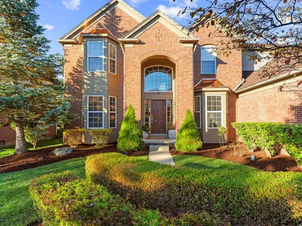 16775 Black River Dr, Northville, MI 48168