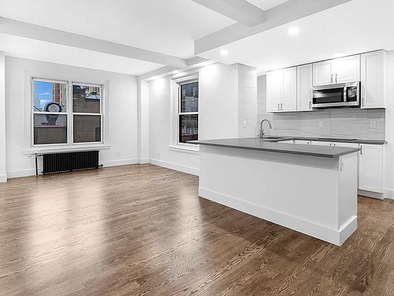 3rd image of 200 W 108th St APT 8G