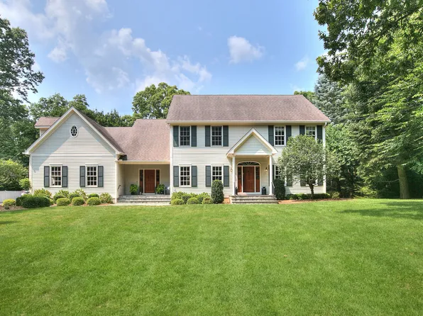 19 Long Lots Road, Westport, CT 06880