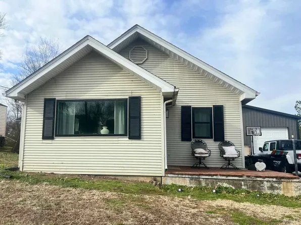 601 N 6th St, Vienna, IL 62995