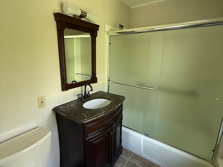 312 Ferry Rd — Photo 12