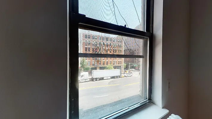 Rented by Bond New York | media 11