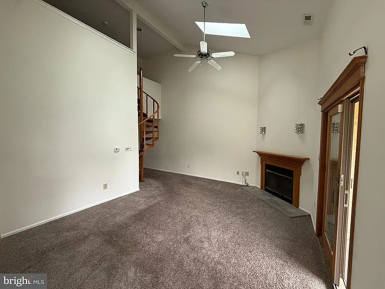 339 Georgia Ct — Photo 11