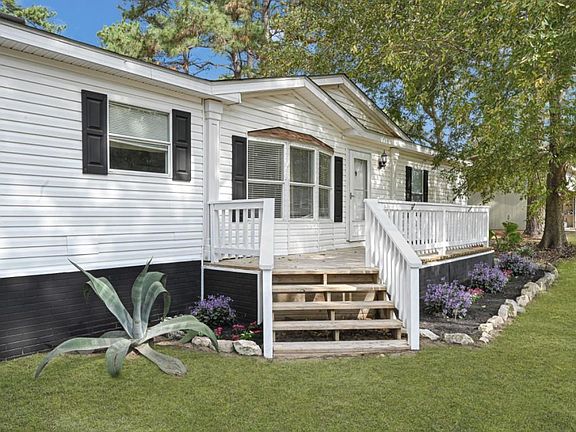 4th image of 26410 Country Woods Trl