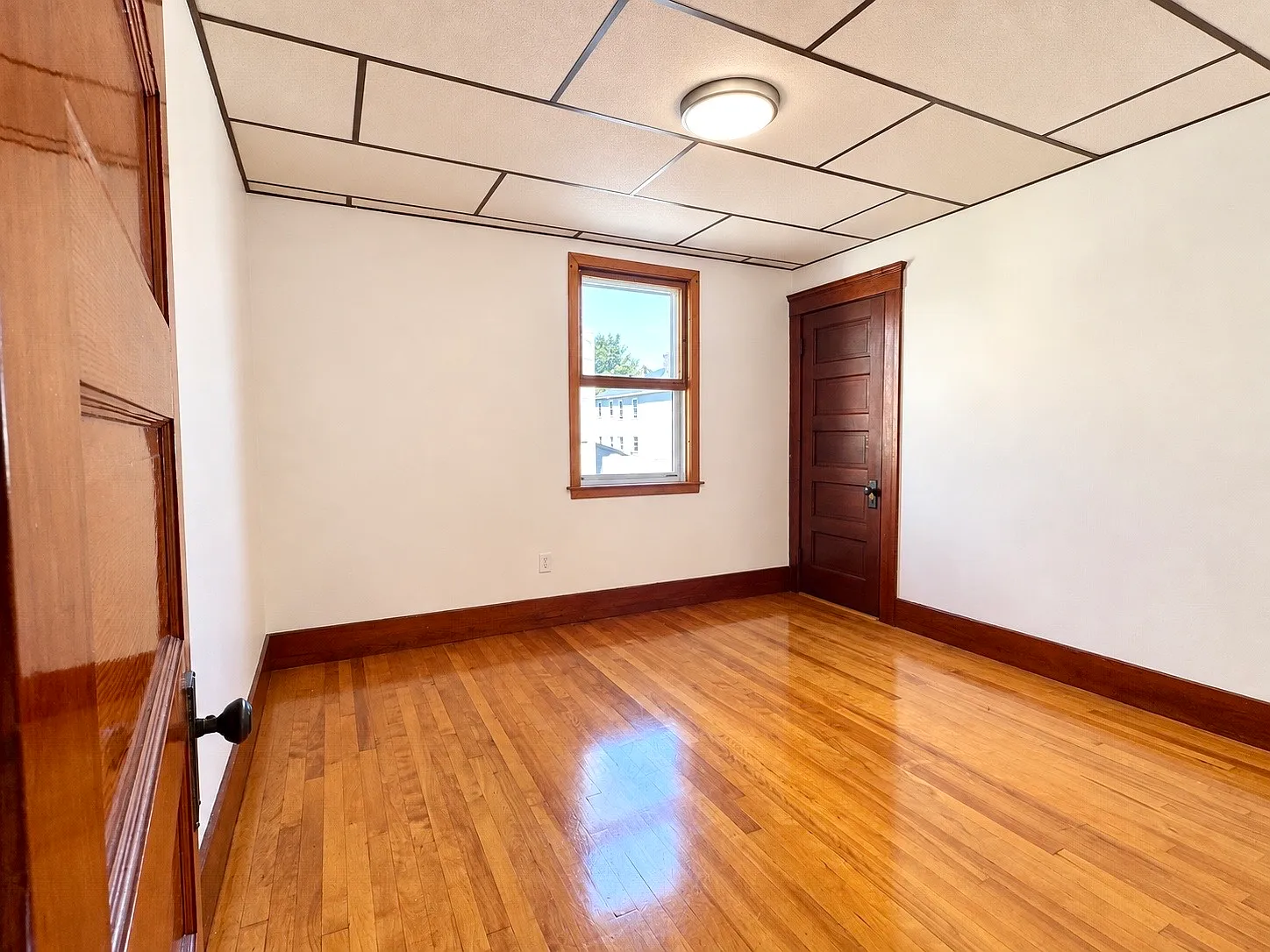 16 Plantation St — Photo 4