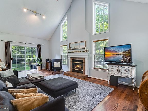 2nd image of 23136 Cherry Blossom Ln