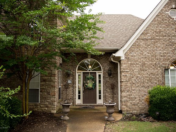 2nd image of 3167 Marcia Louise Dr #D