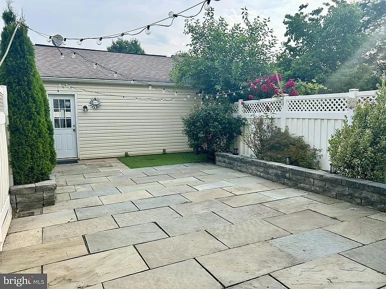 614 Gatestone St — Photo 24