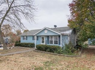 128 Wood Ct, Collinsville, IL