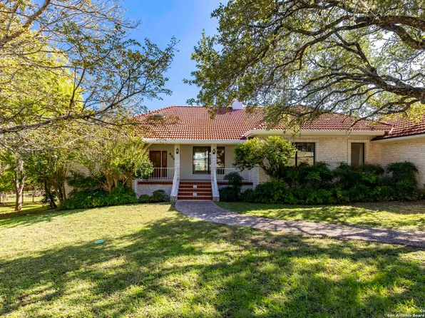 409 SPRING MILL DR, Kerrville, TX 78028