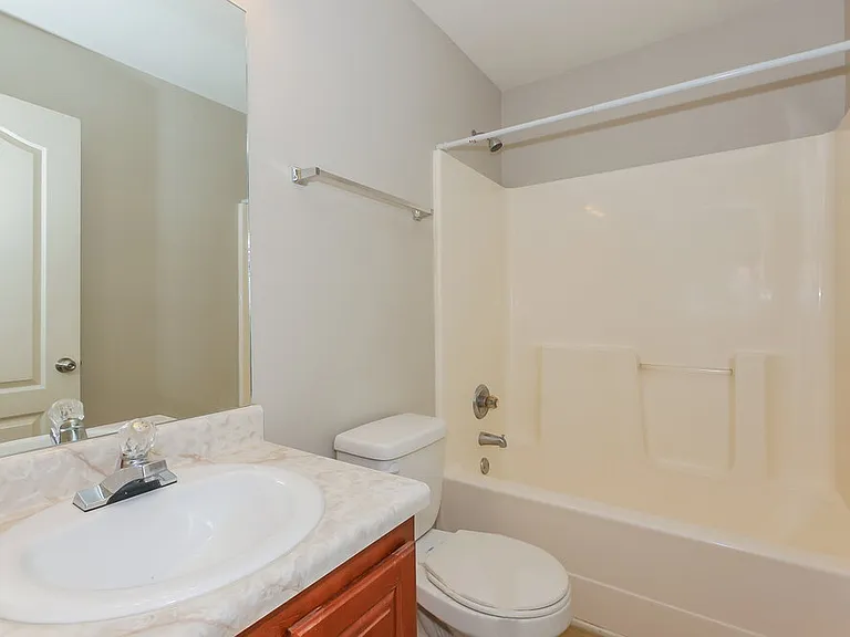 215 Madison Grace Ave — Photo 16