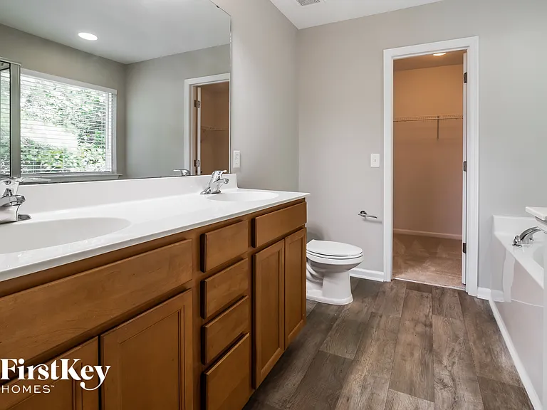 420 Gianna Ln — Photo 11