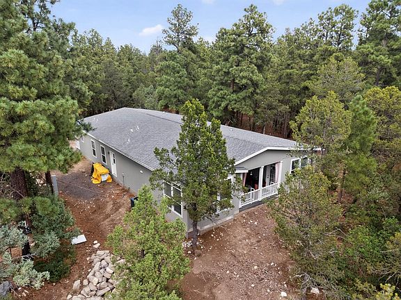 3rd image of 34 Oak Flat Rd